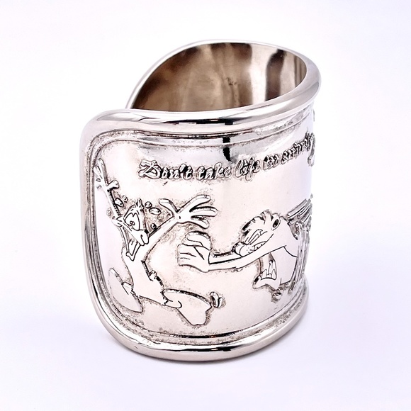 One of its Kind RLM 90's  Bugs Bunny, Taz, Daffy UNISEX Cuff - Picture 2 of 11